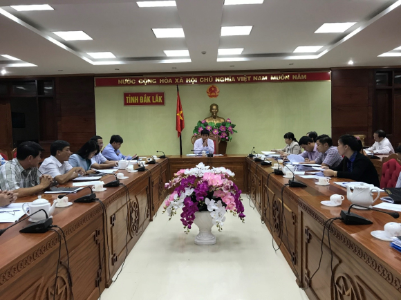 Văn phòng UBND tỉnh Đắk Lắk họp giao ban định kỳ tháng 10 năm 2017