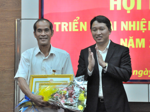 Báo cáo tổng kết đánh giá 13 năm thi hành Luật Thi đua, khen thưởng.