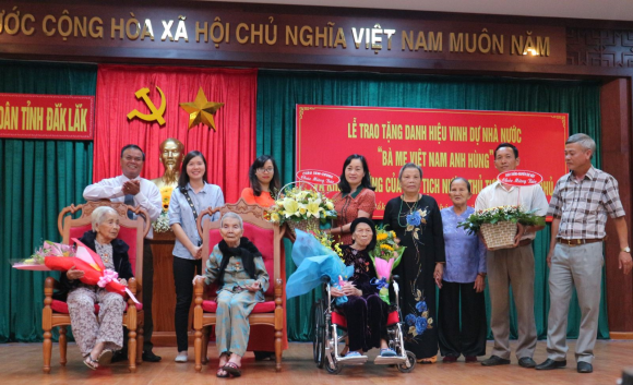 Đắk Lắk tổ chức Lễ trao tặng, truy tặng danh hiệu “Bà mẹ Việt Nam Anh hùng” và trao tặng các hình thức khen thưởng của Chủ tịch nước, Thủ tướng Chính phủ