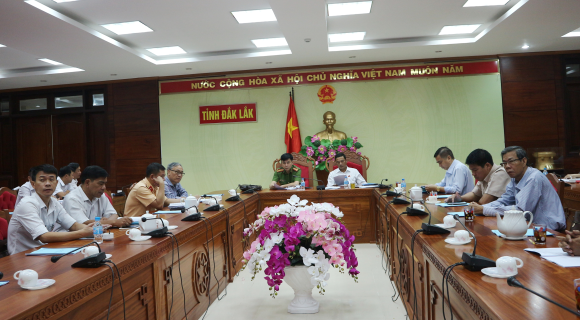 Ủy ban An toàn giao thông Quốc gia tổ chức Hội nghị trực tuyến sơ kết công tác đảm bảo trật tự an toàn giao thông 6 tháng đầu năm 2018