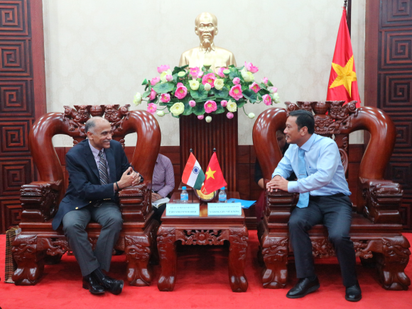 Đại sứ quán Ấn Độ tại Việt Nam chào xã giao và làm việc với tỉnh Đắk Lắk