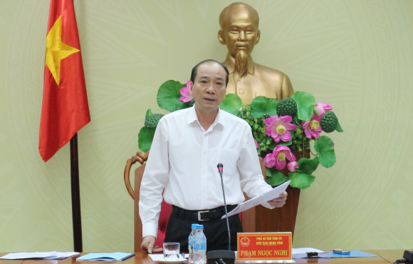 UBND tỉnh tổ chức cuộc họp lấy ý kiến các thành viên thông qua các nội dung trình Kỳ họp thứ 7, HĐND tỉnh khóa IX