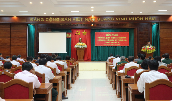 UBND tỉnh tổ chức Hội nghị phổ biến, quán triệt các luật mới ban hành