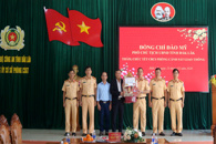 Phó Chủ tịch UBND tỉnh Đào Mỹ thăm, chúc Tết các đơn vị công an