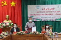 UBND tỉnh làm việc với Tổ công tác của Bộ Y tế và ký kết hợp tác hỗ trợ y tế toàn diện với Bệnh viện Bạch Mai