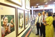 Khai mạc Triển lãm ảnh “Sắc màu các dân tộc Việt Nam”