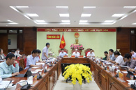 Thành viên UBND tỉnh Đắk Lắk góp ý, thông qua các nội dung quan trọng