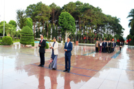 Đoàn đại biểu HĐND tỉnh viếng Nghĩa trang Liệt sỹ tỉnh trước giờ khai mạc Kỳ họp thứ Bảy, HĐND tỉnh khóa X