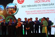 Trao Quyết định chủ trương đầu tư cho 40 dự án tại Hội nghị xúc tiến đầu tư tỉnh Đắk Lắk năm 2019