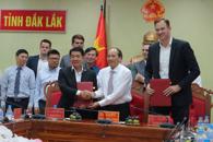 Lễ ký kết Biên bản ghi nhớ đầu tư Dự án Khu chăn nuôi ứng dụng công nghệ cao DHN Đắk Lắk